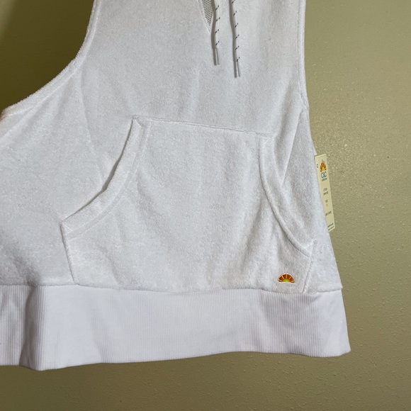 C&C California Sleeveless Hoodie CoverUp White - Picture 4 of 10